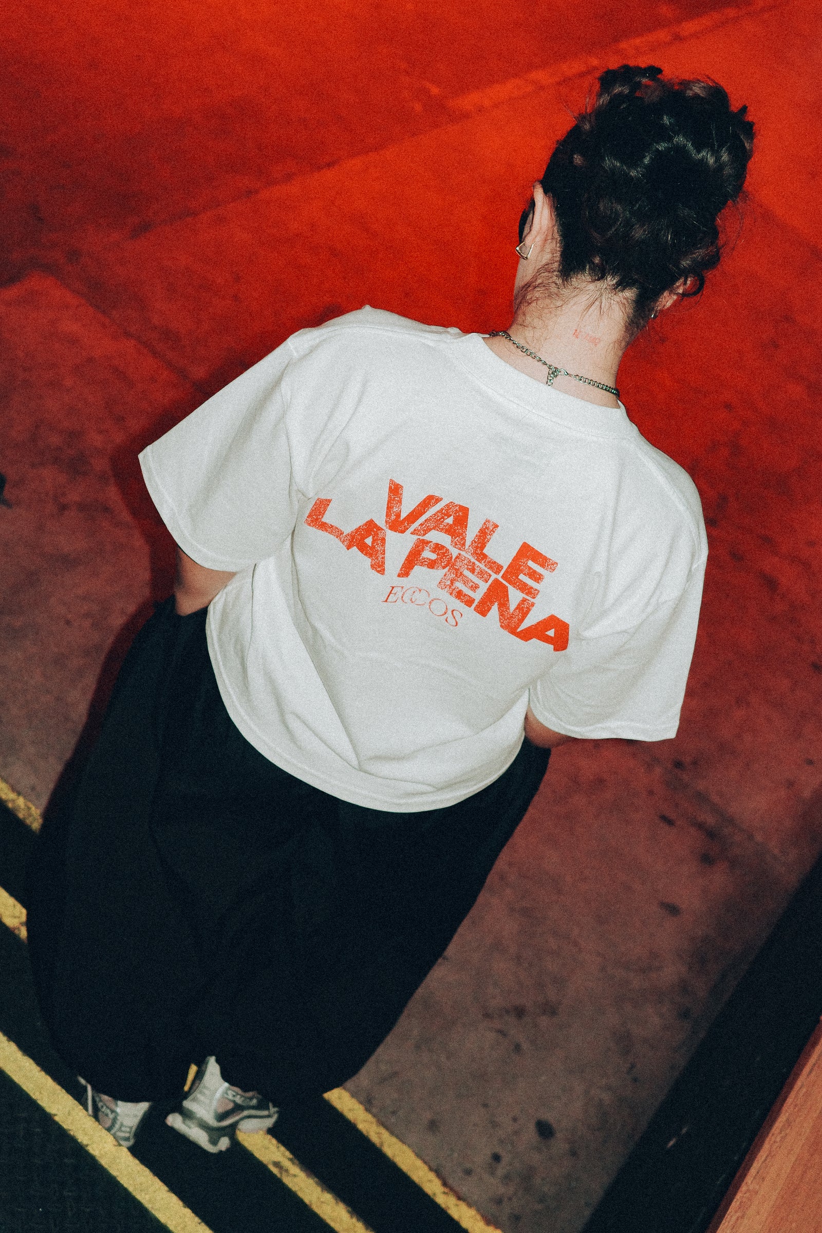 Vale La Pena Tee